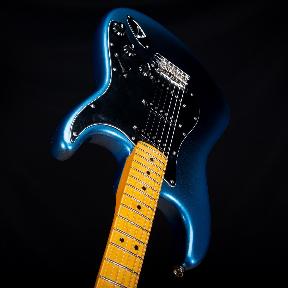 Fender American Pro II Stratocaster - Maple, Dark Night view 6