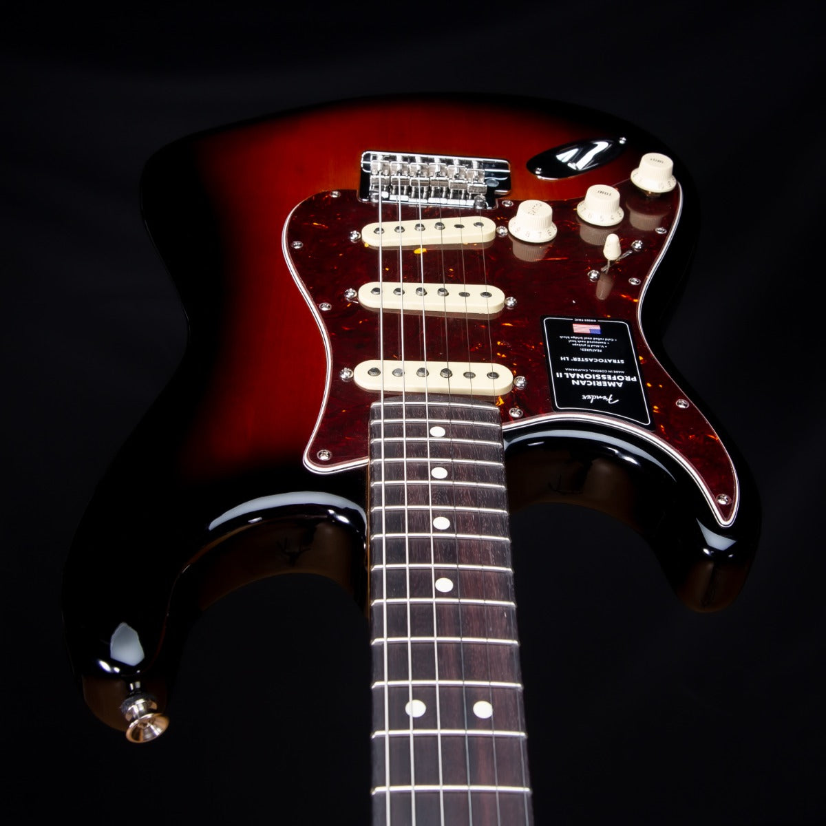 Fender American Pro II Stratocaster Left-Hand - 3-Color Sunburst view 9