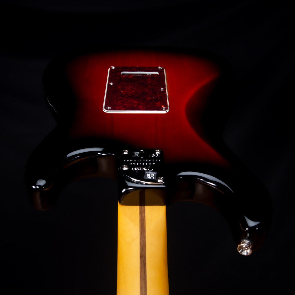Fender American Pro II Stratocaster Left-Hand - 3-Color Sunburst view 11
