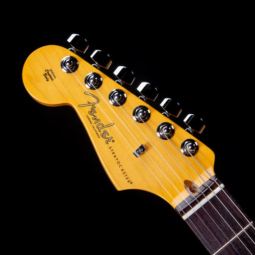 Fender American Pro II Stratocaster Left-Hand - 3-Color Sunburst view 4