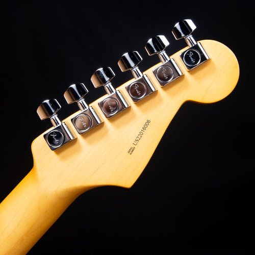 Fender American Pro II Stratocaster Left-Hand - 3-Color Sunburst view 13