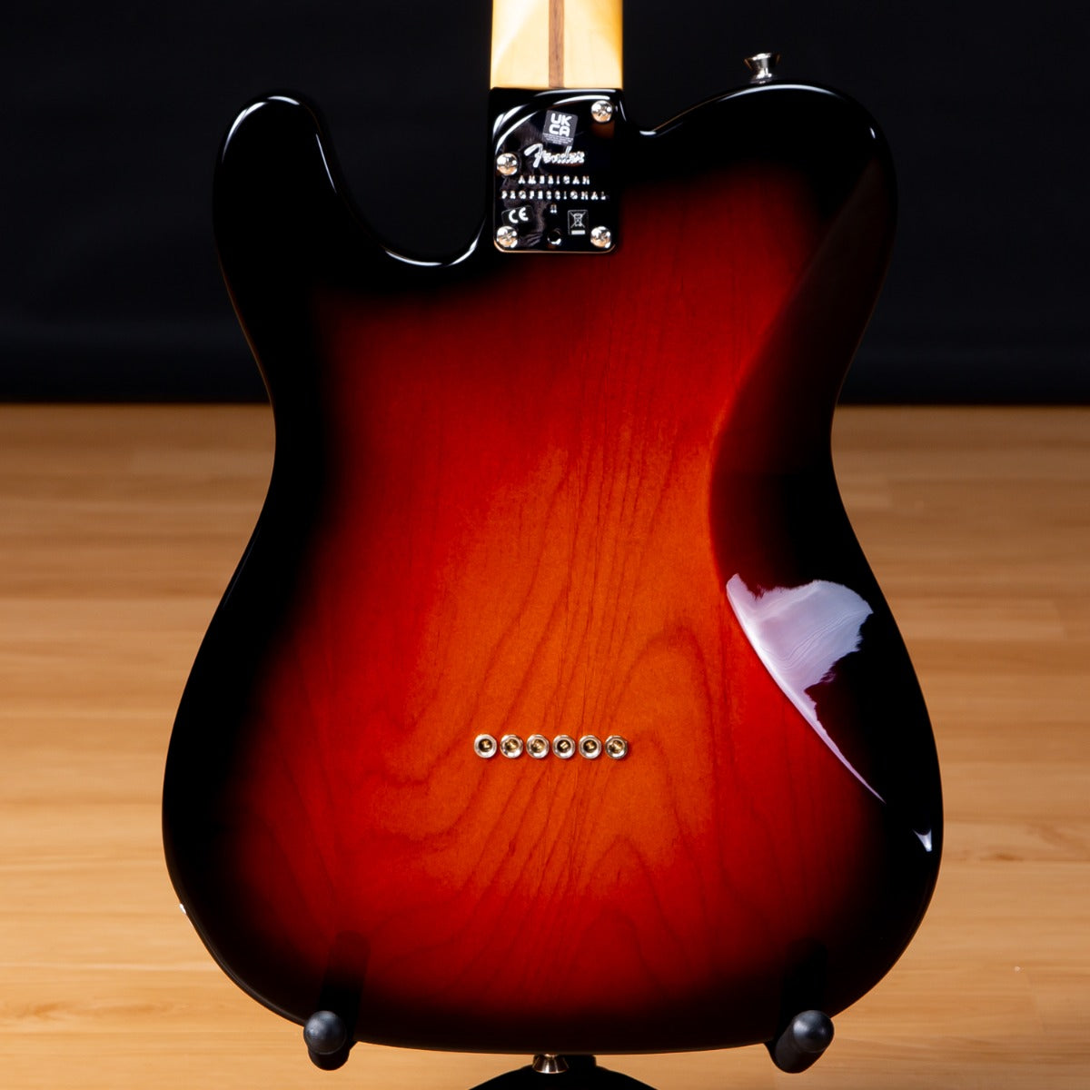 Fender American Pro II Telecaster Deluxe - Rosewood, 3-Color Sunburst  view 3