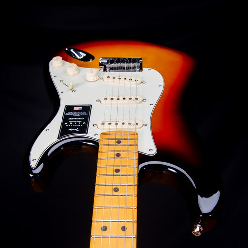 Fender American Ultra Stratocaster MN - Ultra Burst view 9