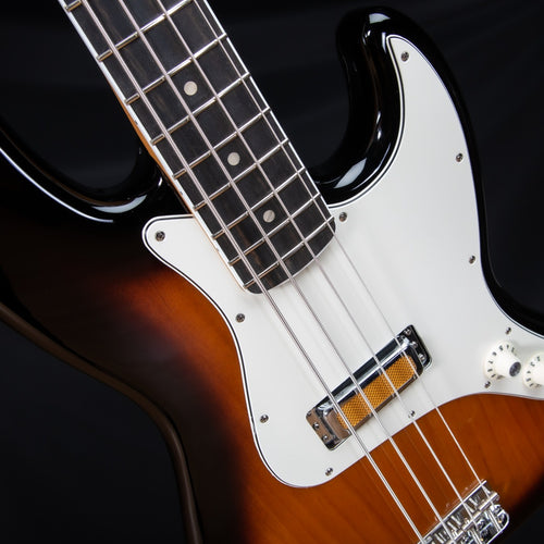 Fender Gold Foil Jazz Bass - 2-Color Sunburst view 5