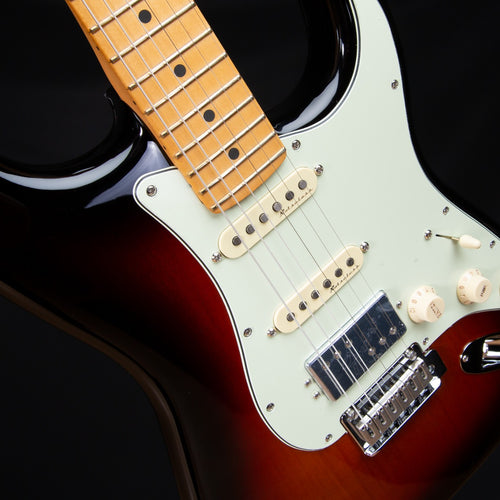 Fender Player Plus Stratocaster HSS - Maple, 3-Color Sunburst view 4