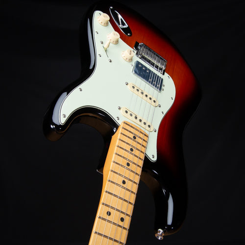 Fender Player Plus Stratocaster HSS - Maple, 3-Color Sunburst view 5