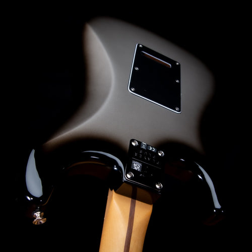 Fender Player Plus Stratocaster HSS - Pau Ferro, Silverburst view 10