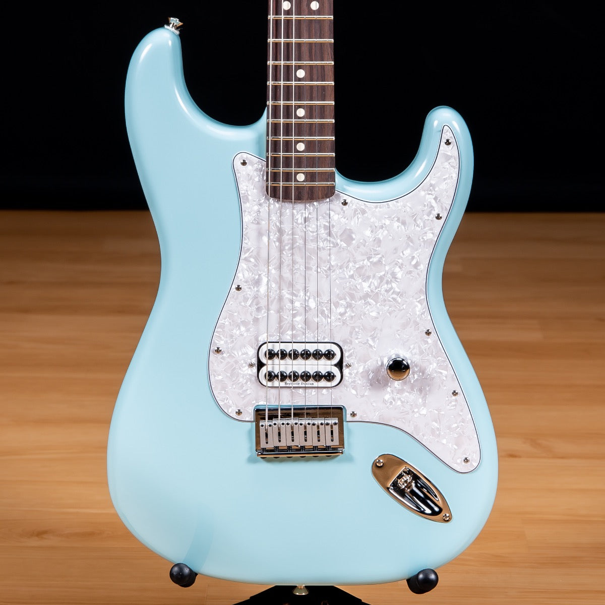 Fender Limited Edition Tom Delonge Stratocaster - Daphne Blue, View 1