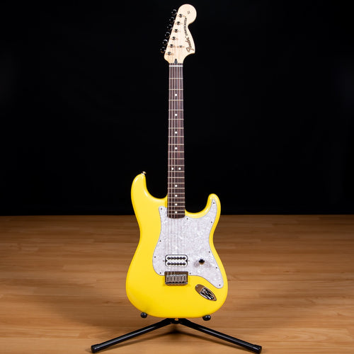 Fender Limited Edition Tom Delonge Stratocaster - Graffiti Yellow, View 2