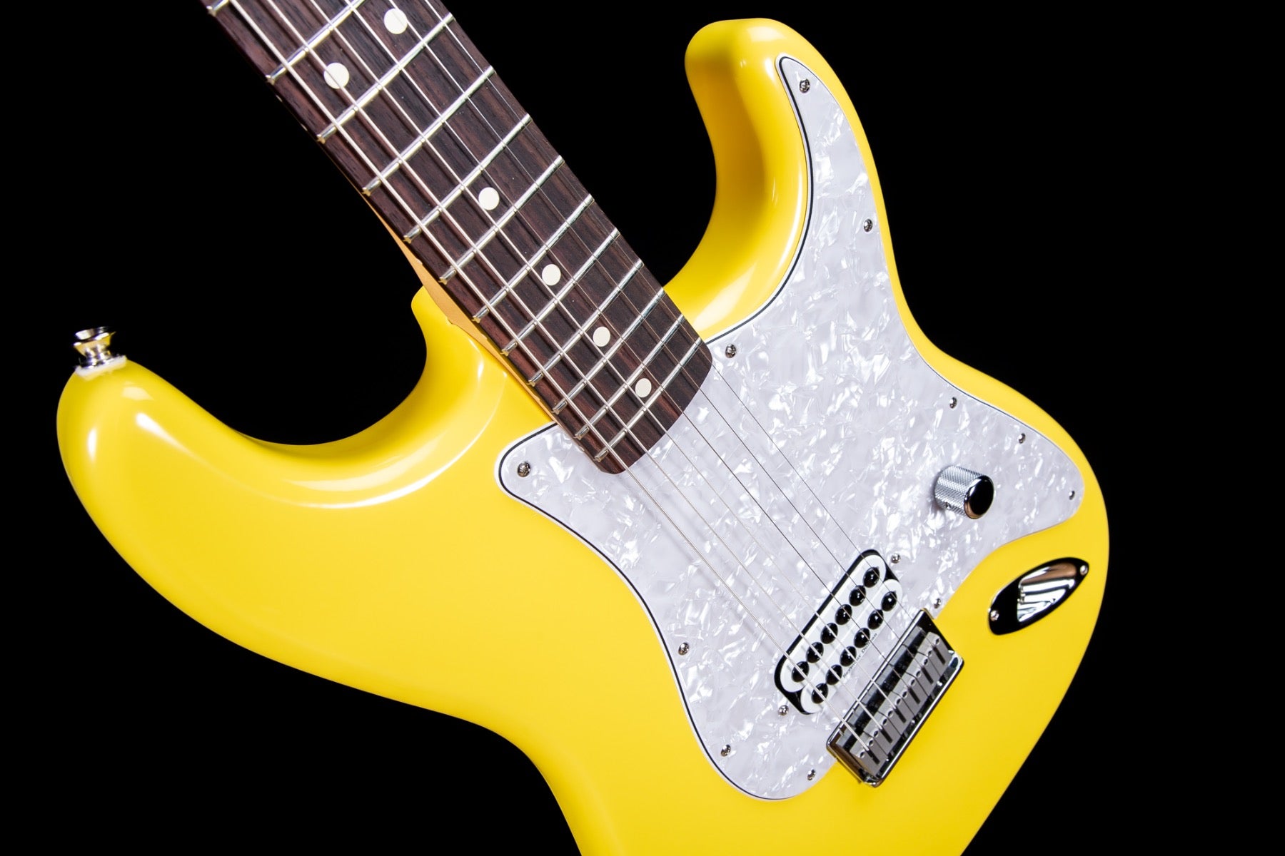 Fender Limited Edition Tom Delonge Stratocaster - Graffiti Yellow, View 5