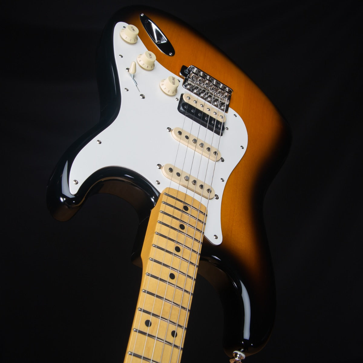 Fender JV Modified 50s Stratocaster HSS - Maple, 2-Color Sunburst view 9