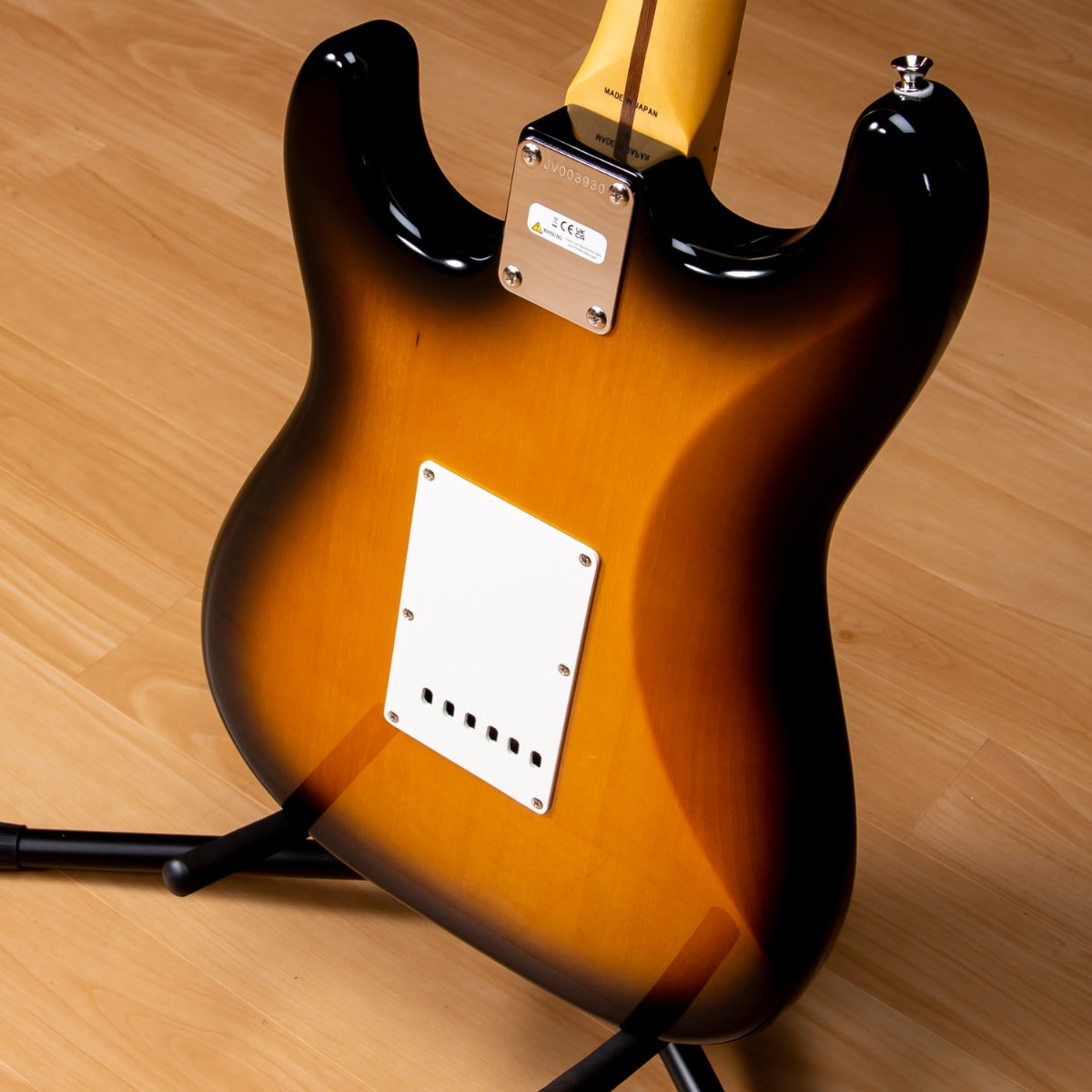 Fender JV Modified 50s Stratocaster HSS - Maple, 2-Color Sunburst view 6