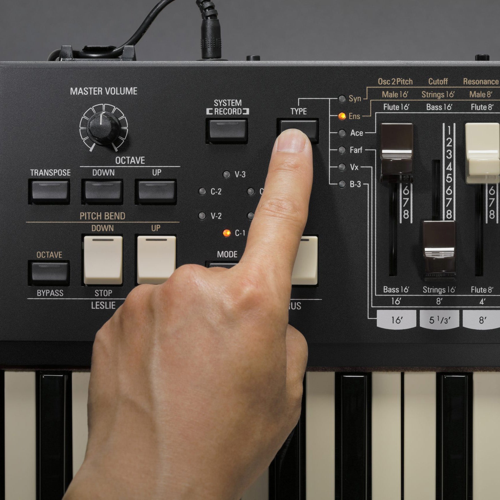 Hammond M-solo Organ - Burgundy STAGE KIT – Kraft Music