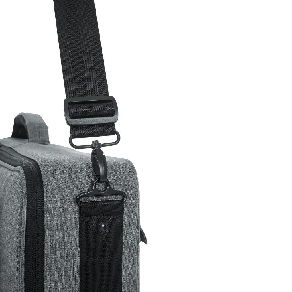 Closeup of the shoulder straps attachment