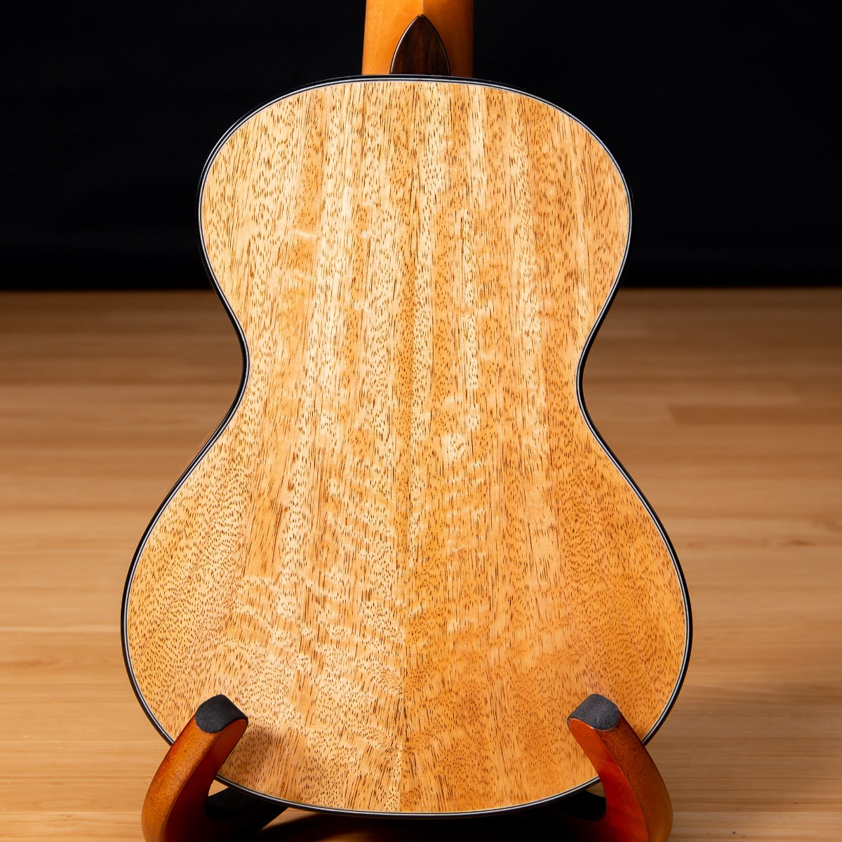 Kala All Solid Curly Mango Metropolitan Concert Ukulele view 4