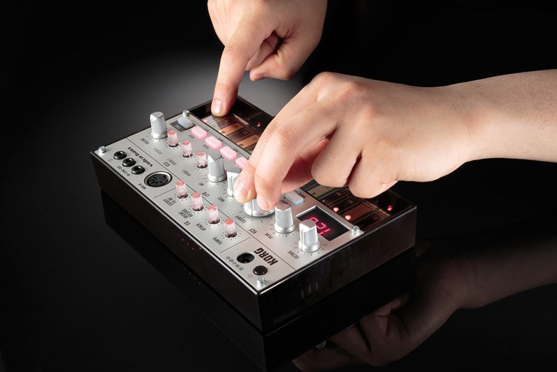 超美品 KORG volca base アナログベースマシン 箱あり Korg Volca Bass Analog Bass Machine POWER KIT – Kraft Music