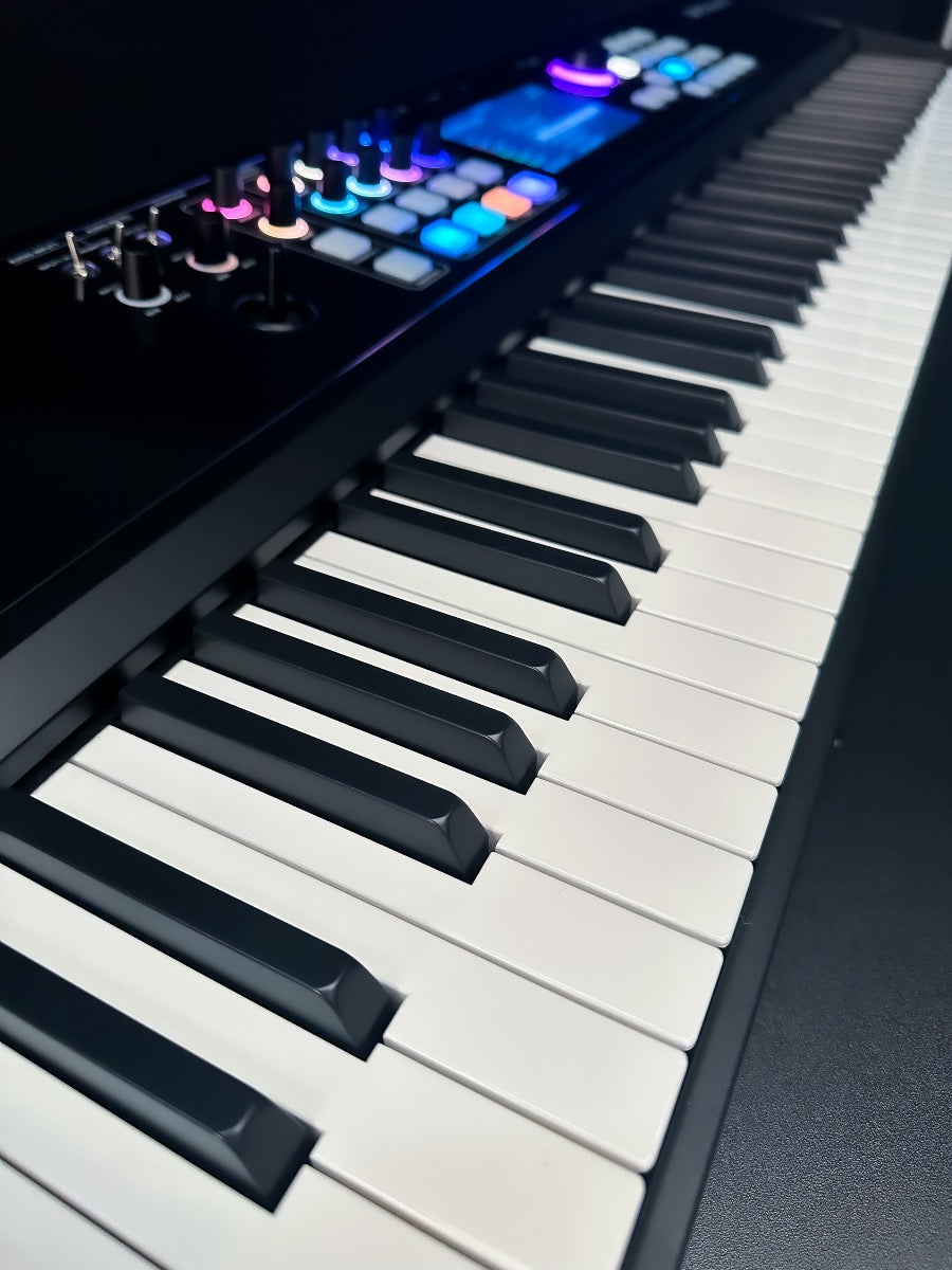 Kurzweil SP7 Grand 88-Key Stage Piano COMPLETE STAGE BUNDLE