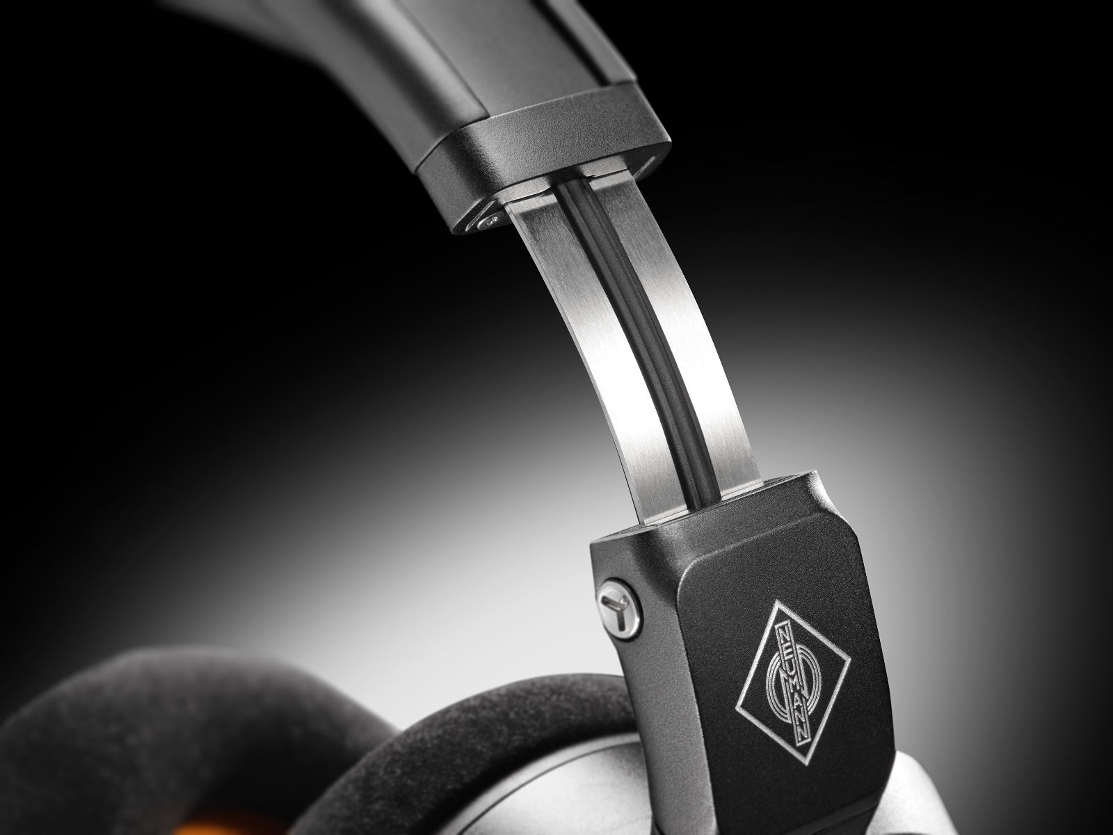 ヘッドホン NDH 20 Black Edition Amazon.com: Neumann NDH 20 Closed-Back Studio Headphones - Black