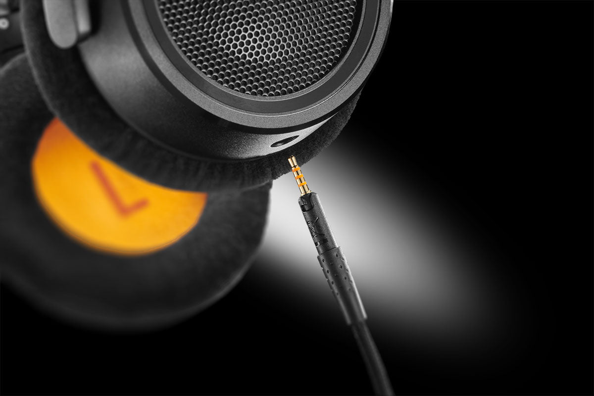 Neumann NDH 30 Open back studio Headphones - Black Edition, View 6