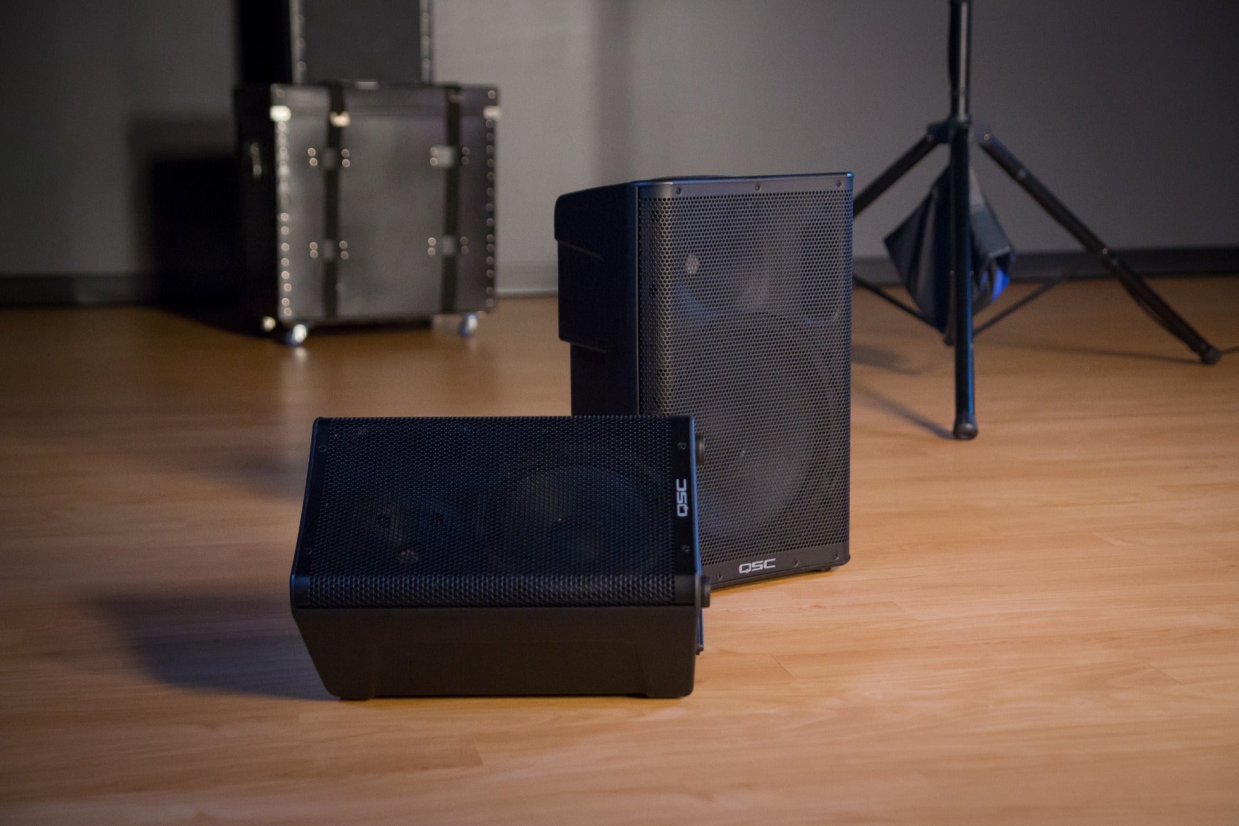 QSC CP8 Powered Speaker PERFORMER PAK – Kraft Music