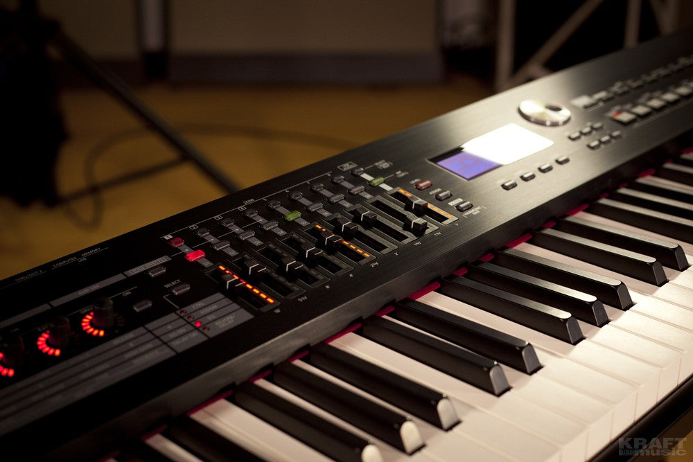 Roland RD 2000 Stage Piano Kraft Music