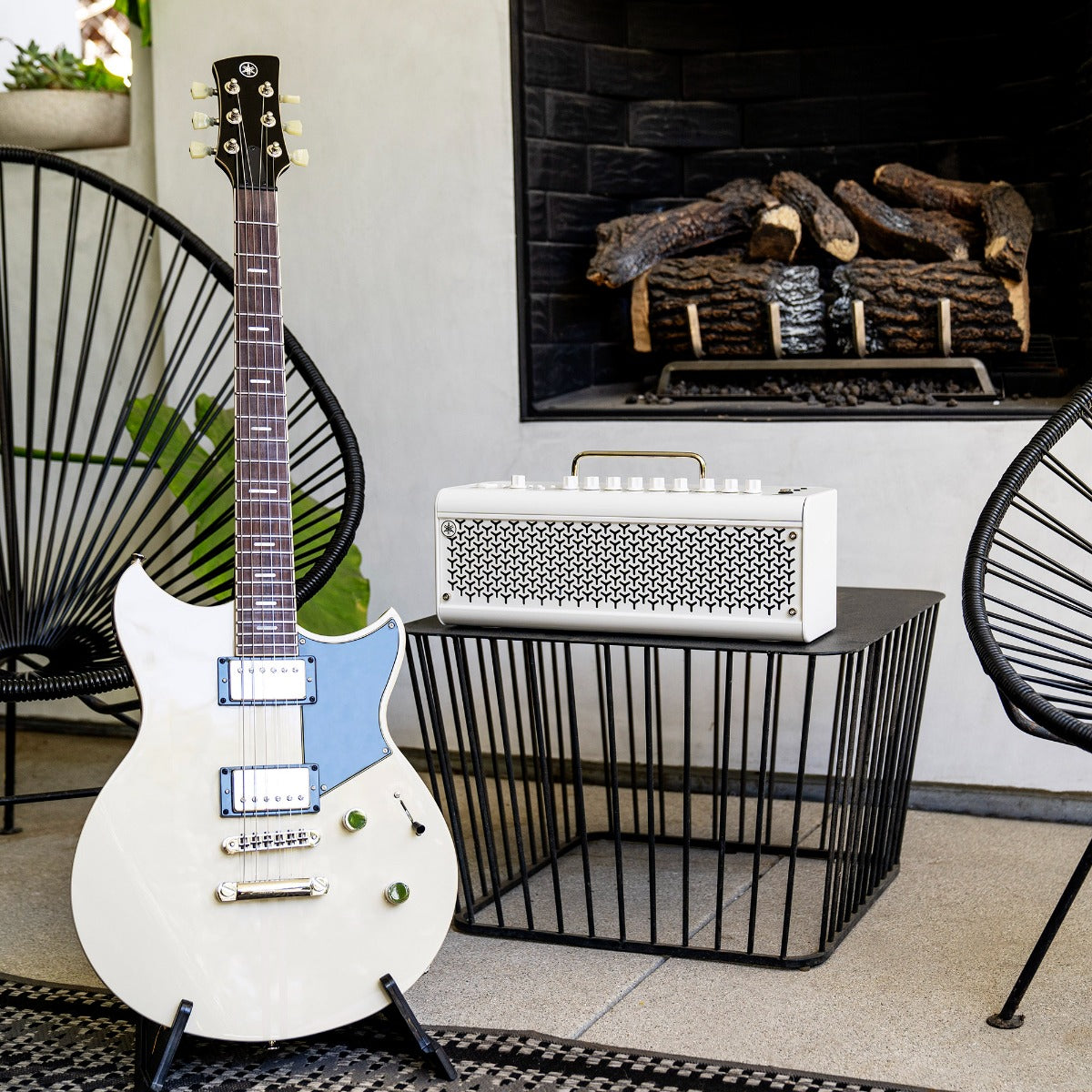 Yamaha THR30IIWL Guitar Amplifier - White, View 9