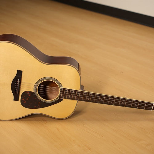Yamaha LL16M ARE Acoustic Guitar - Natural