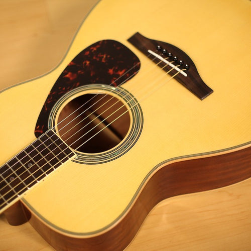 Yamaha LS16M ARE Small-Body Acoustic Guitar - Natural