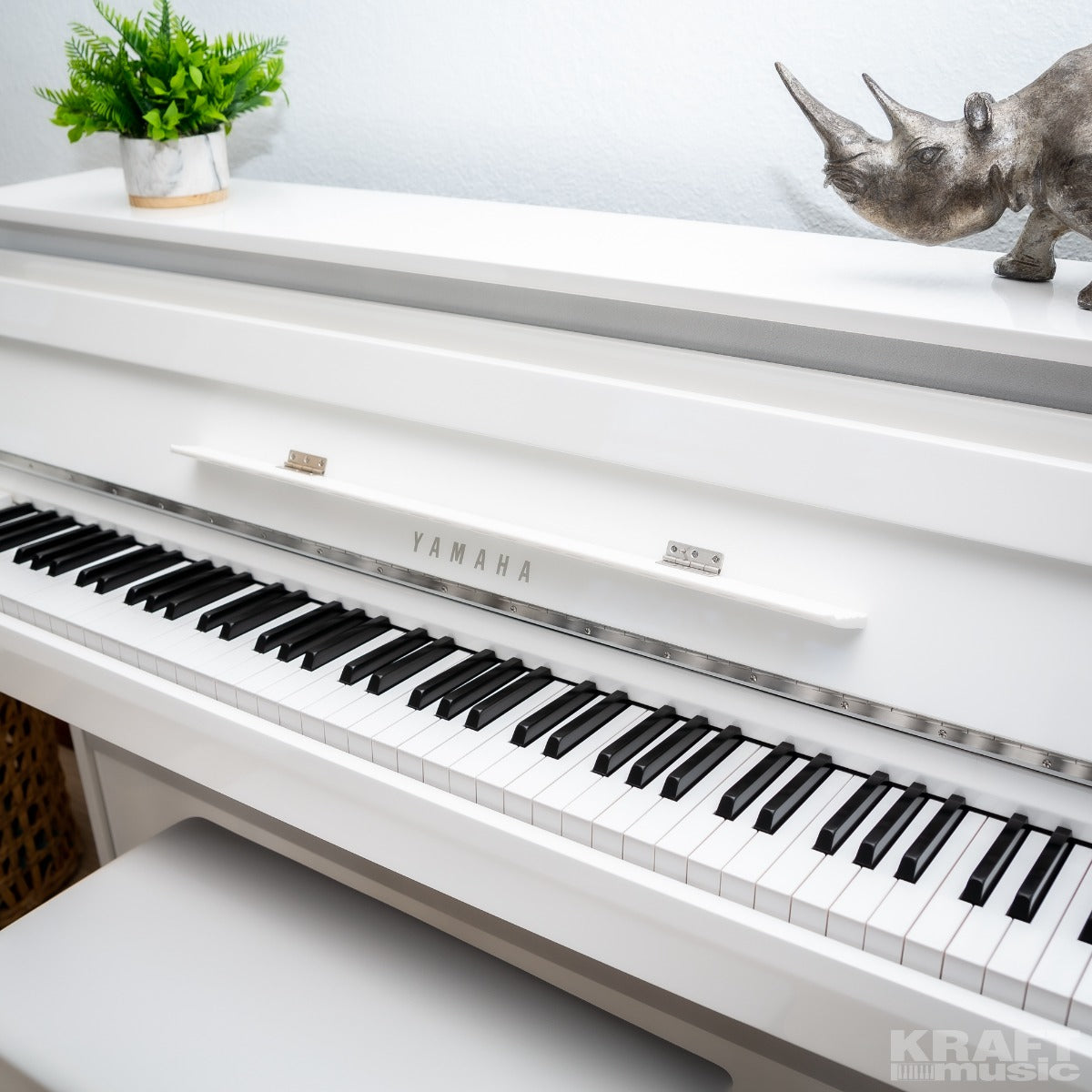 Yamaha AvantGrand NU1X Hybrid Piano - Polished White