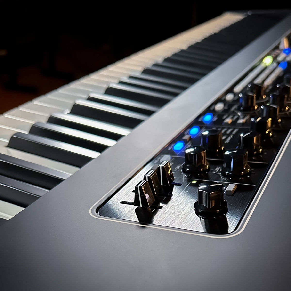 Yamaha CK88 Stage Keyboard STAGE ESSENTIALS BUNDLE – Kraft Music