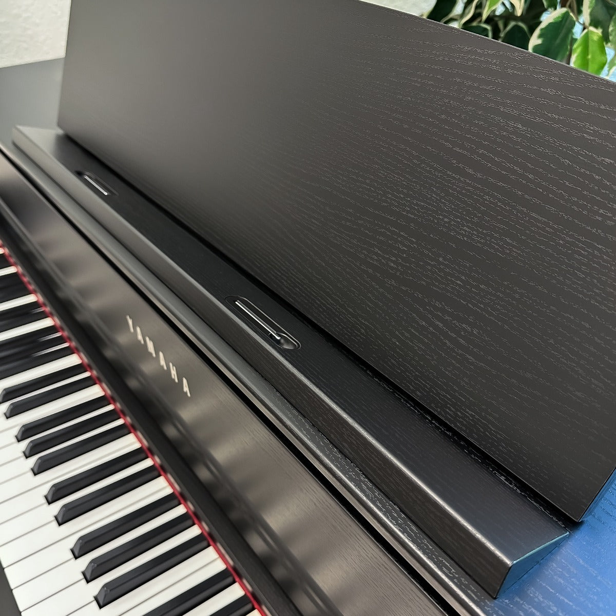 Yamaha Clavinova CLP-775 Digital Piano - Matte Black - Music Rest
