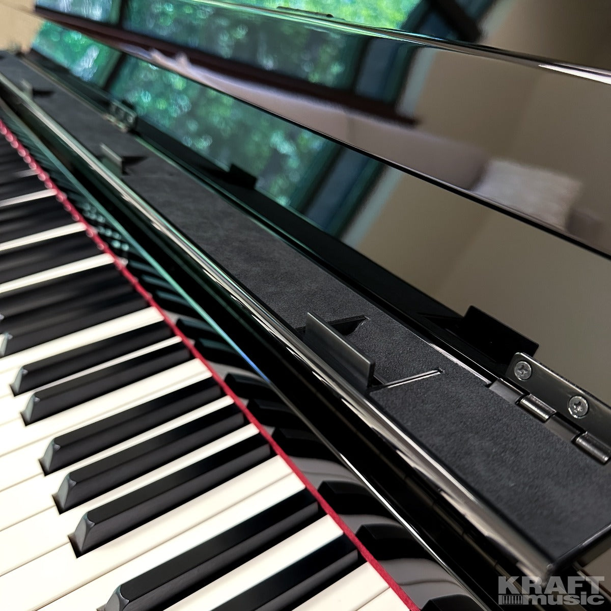 Yamaha Clavinova CLP-785 Digital Piano - Polished Ebony